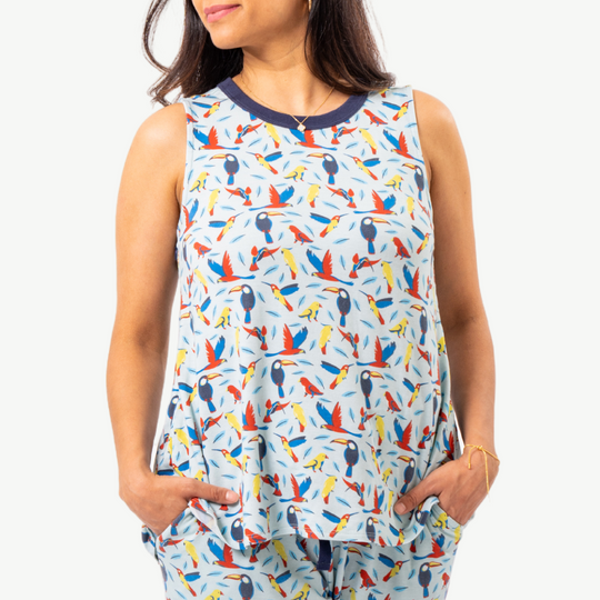 The Honor Lounge Top with Easy Nursing Access